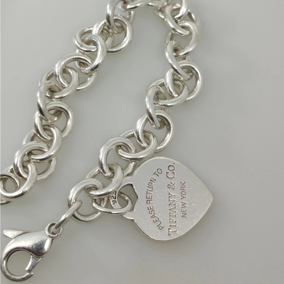 Tiffany & Co. 💯 % Auth Return to Tiffany Heart Tag Bracelet w/ Box ✨EUC✨Sz7.5 - Picture 5 of 6